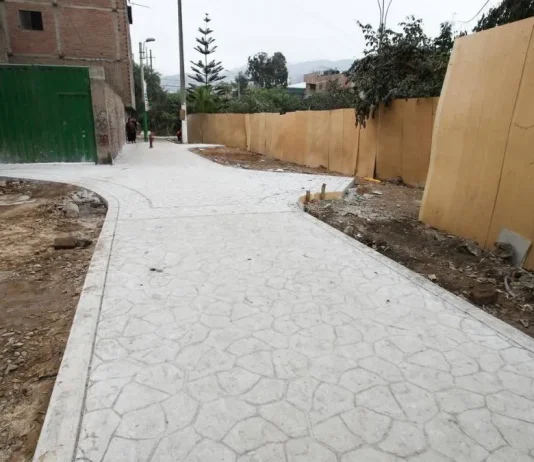 Plaza de Armas Mariscal Cáceres en SJL alcanza 15% de avance en obras