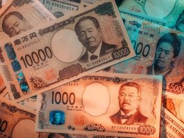 Japón sube sus tasas y ni así logra frenar la caída del yen