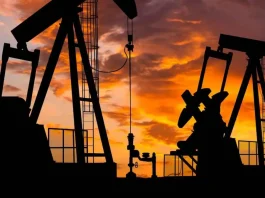 Escalada entre Irán e Israel vuelve a presionar al petróleo y complica el panorama para la inflación global