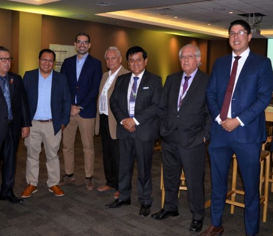 Saleman Consultores y Transperuana Corredores de Seguros realizaron exclusivo cóctel empresarial en el marco de CONAMIN 2026