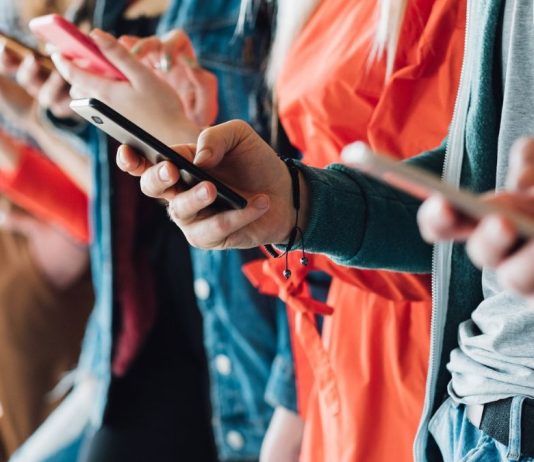 Movistar lidera ranking 5G de Osiptel por tercer mes consecutivo con mejoras en su red móvil