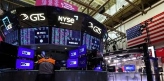 Wall Street cae tras repunte del PCE en EE.UU. y tensión geopolítica en el Estrecho de Ormuz
