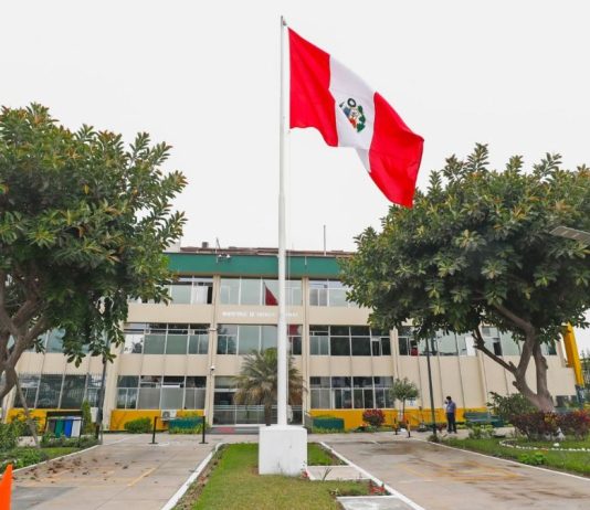 Minem cambia viceministerios de Minas y Electricidad con nuevas designaciones