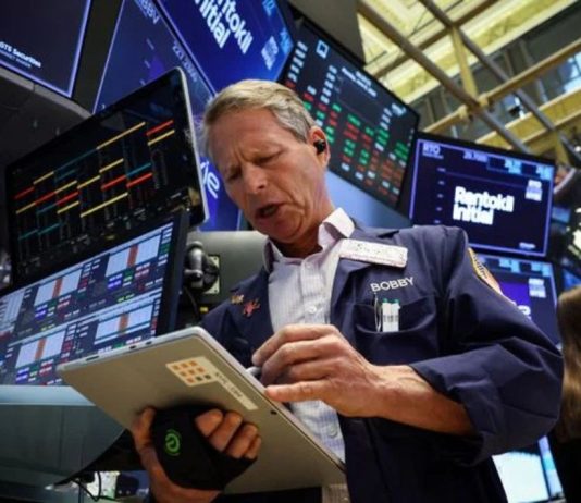 Mercados globales recuperan confianza ante alivio geopolítico y rally de Wall Street