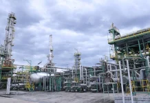 Petroperú bajo revisión por funcionarios con investigaciones fiscales abiertas