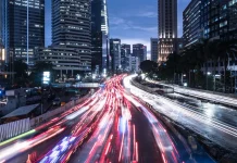Inchcape avanza en sostenibilidad: reduce un 43% sus emisiones operativas globales y las ventas de NEVs crecen un 66% en América Latina y el Caribe