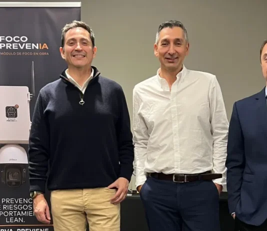 Innovadora solución basada en IA permite apoyar el trabajo preventivo y determinar tiempos de comportamiento Lean en obras en altura