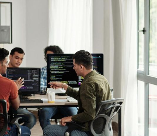 Novacomp proyecta incrementar en un 20% staff de consultores tecnológicos en 2026