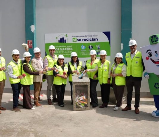 Perú marca un precedente con la fabricación del primer termomuro circular hecho a partir de envases de cartón para alimentos y bebidas