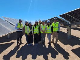 Grupo Enhol recibió a estudiantes de la UNI y la UPC en su proyecto solar Illa en Arequipa
