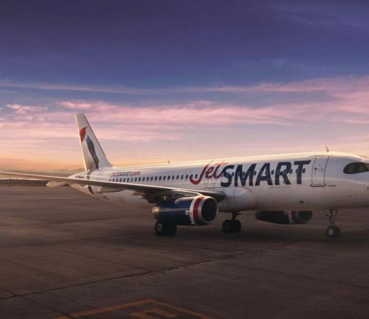 JetSMART se convierte en la primera aerolínea low cost de Sudamérica en ofrecer Starlink, el WiFi más rápido del cielo
