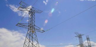 Ley 32249: demora del reglamento frena cambios en el mercado eléctrico peruano