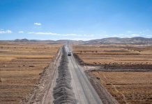 Puno inicia asfaltado de carretera PU-1233 con inversión para mejorar conexión vial