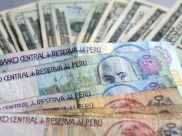 Empresas peruanas aún esperan días para disponer de los dólares que generan en el exterior