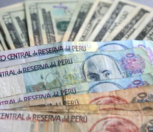 Empresas peruanas aún esperan días para disponer de los dólares que generan en el exterior