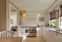 Top Benefits of Hiring Professional Cleaning Services for Your Home