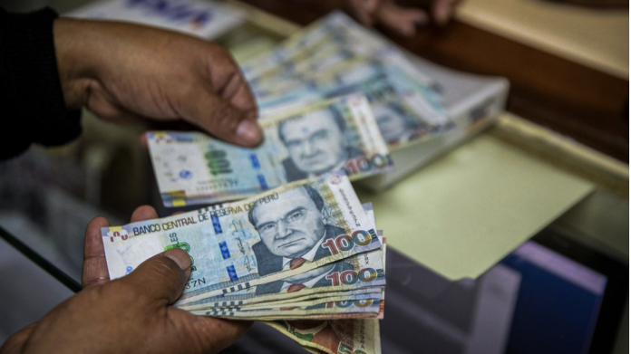 REVISTA ECONOMIA (48)