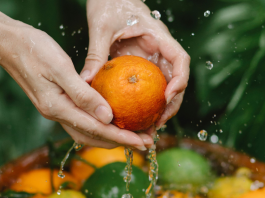 ¿Cuánta agua se usa para limpiar las frutas que exportamos? 5 tips para una gestión más eficiente