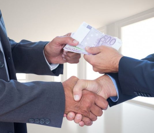Empresas con obligaciones en dólares: claves para gestionar el tipo de cambio durante el pago de gratificaciones