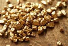 El oro pierde brillo mientras el petróleo y la inflación dominan al mercado