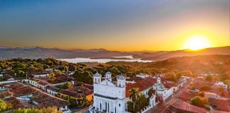 El Salvador sorprende con un crecimiento económico de 4,8% impulsado por la inversión y el turismo