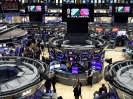 Récords en Wall Street contrastan con señales de cautela entre inversionistas