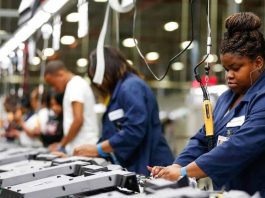 Creación de empleo en EE.UU. decepciona y reaviva dudas sobre la Economía