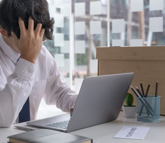 La desaceleración del empleo contrasta con una inflación persistente en servicios