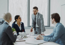 Repensar la incorporación y la capacitación de empleados mediante Seedance 2.0