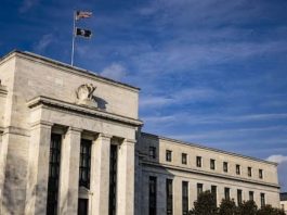 EE. UU. acelera, pero la inflación inquieta a la Fed