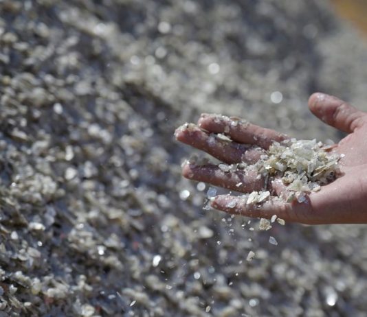 Minería y centros de datos elevarán la competencia por energía y minerales críticos