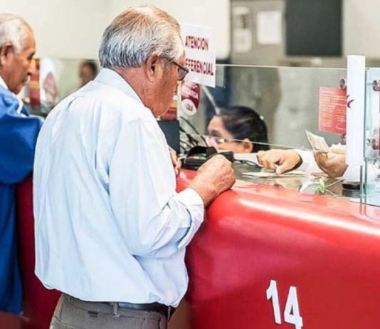 MEF buscará frenar pensión de S/3.500 para maestros y negociará aumento menor