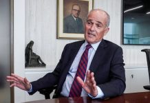 Roque Benavides plantea que Ejecutivo incluya medidas para formalizar la minería en pedido de facultades legislativas