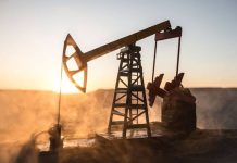 Petróleo se mantiene entre US$80 y US$84,5 a la espera de una ruptura