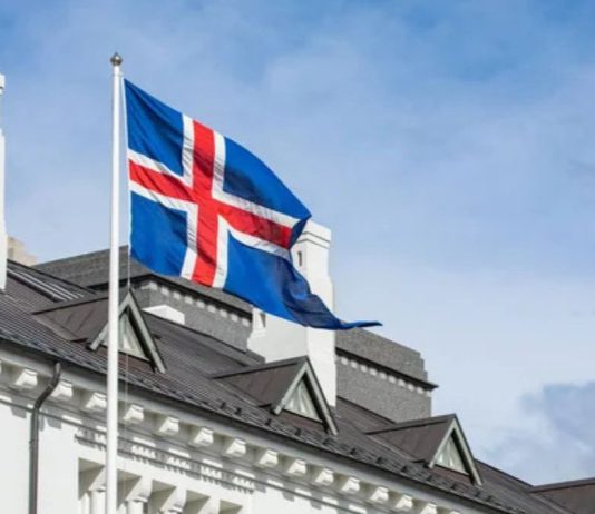 Islandia votará si retoma negociaciones para entrar a la UE