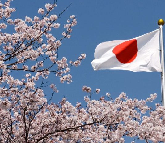 Japón registra tercer déficit comercial consecutivo pese al avance de sus exportaciones