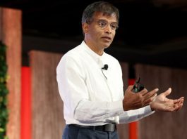 Damodaran advierte que la volatilidad política limita el valor de las empresas en Perú