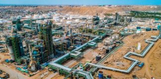 Petroperú paraliza Talara por falta de liquidez para comprar crudo