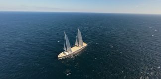 CMA CGM incorpora buque propulsado por viento para reducir emisiones marítimas