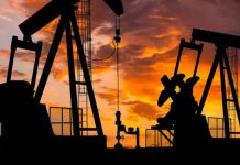 Petróleo sube 1,6% ante incertidumbre por el estrecho de Ormuz