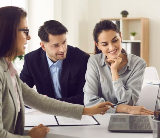 Importancia de buscar clientes y sus estrategias para incrementar a tus potenciales clientes