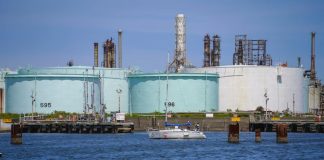 Asia aumenta compras de petróleo argentino ante crisis en Irán