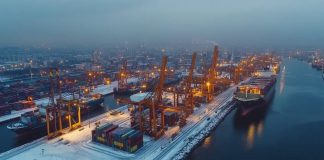 Puerto de Jeddah alcanza récord histórico de carga en julio