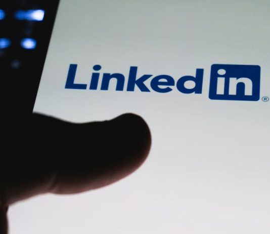 Ranking Líderes B2B: Conoce el Top 10 de ejecutivos con mayor influencia digital del Perú en 2026
