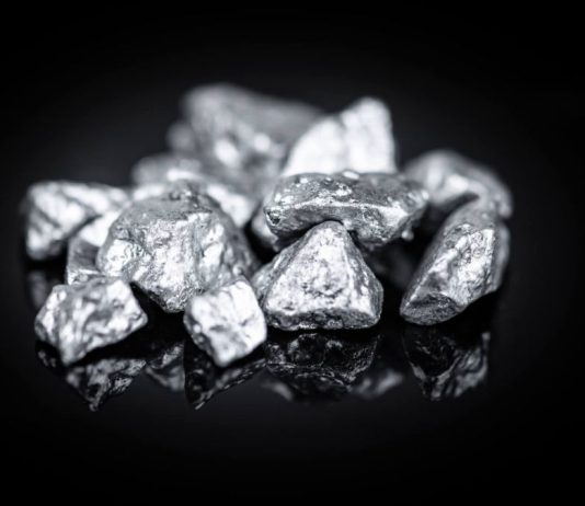 Producción de plata en Perú cae 11,3% en mayo