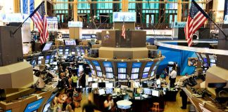 Bonos y petróleo vuelven a presionar a Wall Street