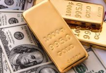 Oro supera US$4.600 y apunta a su mejor mes desde 1999