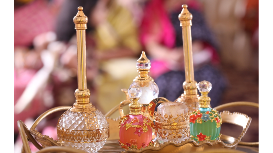 Perfumes árabes: cómo el oud amplió su presencia en la perfumería contemporánea Perfumes árabes: cómo el oud amplió su presencia en la perfumería contemporánea