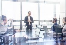 ¿Quién controla los datos? La pregunta que los directorios ya no pueden ignorar en la era de la IA