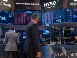 Mercados operan con cautela ante tensión geopolítica y presión inflacionaria